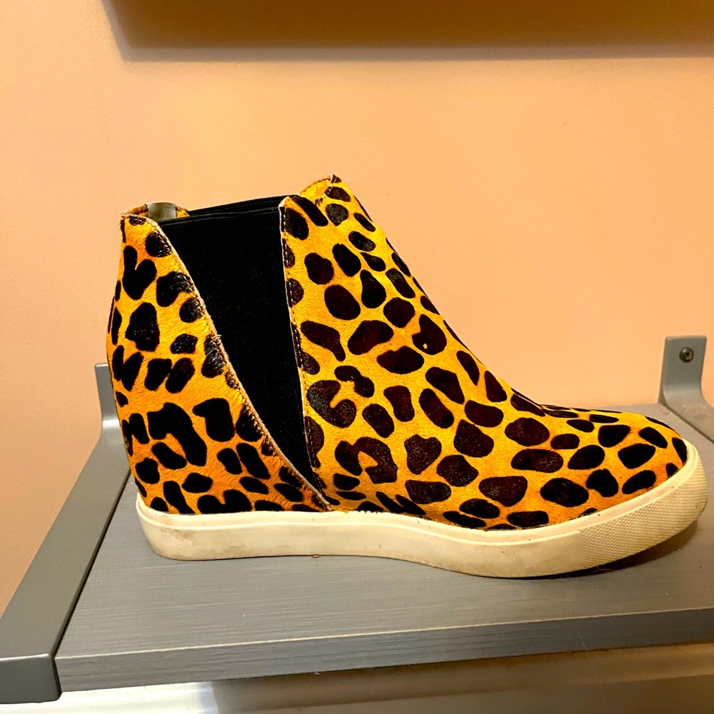 Cheetah print wedged sneakers
